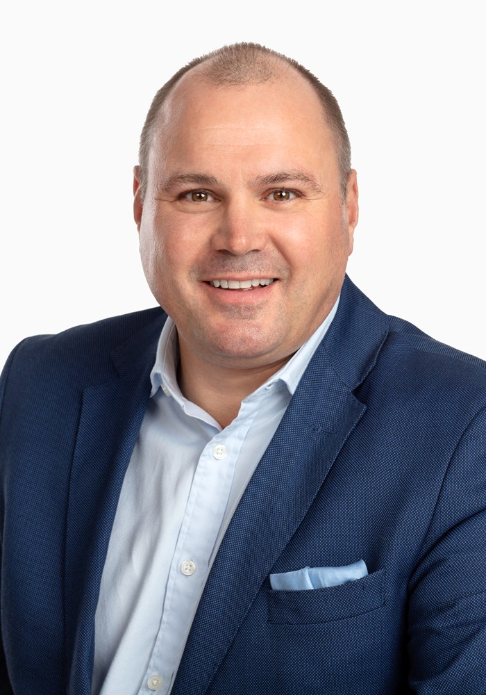 Simon Matthews
Photo